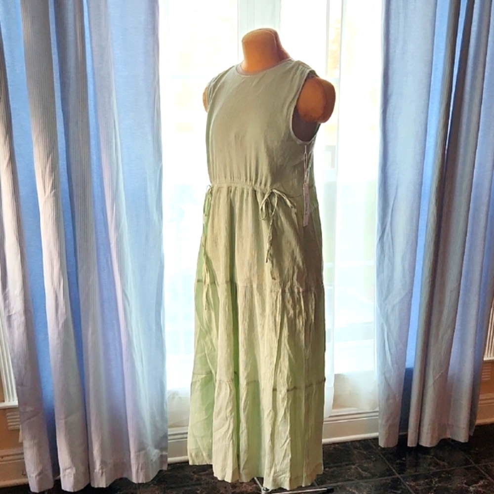 Flowy Seafoam NWT Green Sleeveless Maxi Dress by Every, Size Medium
